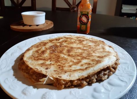 Ground Chicken Quesadillas, How To Make Quesadillas, Cooking Easy, Chicken Quesadillas, Food Home, Ground Chicken, Cook At Home, Recipes Chicken, Quesadillas