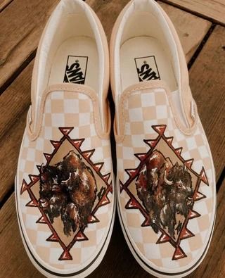 RoadSideRanchDesign - Etsy Western Painted Vans, Western Vans, Painted Vans, Vans Women, Western Shoes, Western Outfit, Western Outfits Women, Camping Outfits, Shoe Inspo