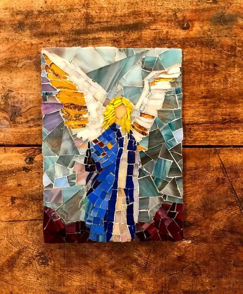 Angel Mosaic Ideas, Angel Mosaic, Angel Pic, Mosaic Heart, Quilting Crafts, Mosaic Wall, Mosaic Art, Creative Ideas, Stained Glass