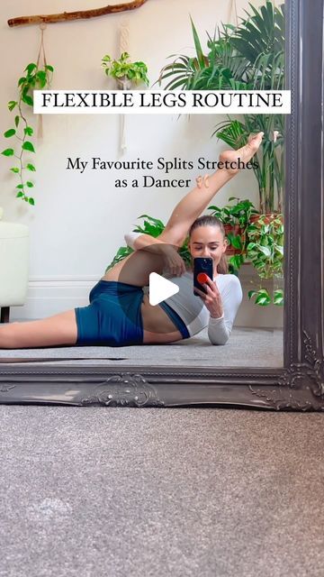 Front Splits Stretches, Split Stretching, Leg Flexibility, Ballet Conditioning, Hamstring Flexibility, Low Lunge, Splits Stretches, Leg Routine, Front Splits