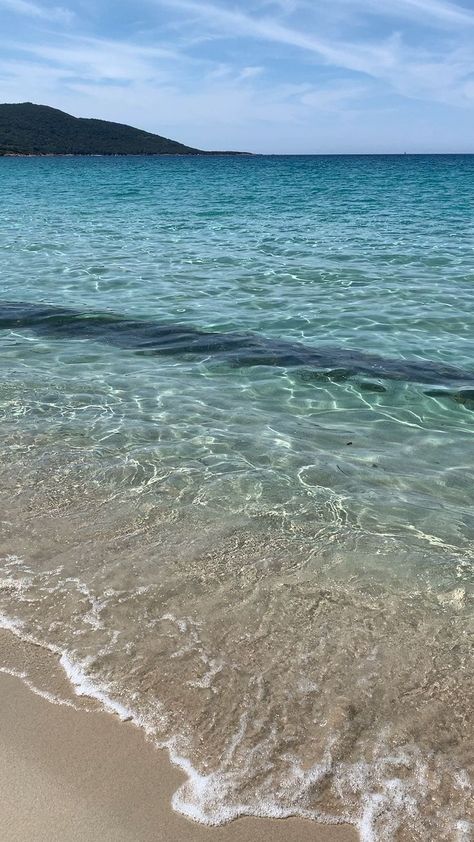 Plage Aesthetic, Summer Ocean Aesthetic, Strand Wallpaper, Wave Wallpaper, Ocean Images, Summer Ocean, Ocean Wallpaper, Beach Wallpaper, Crystal Blue