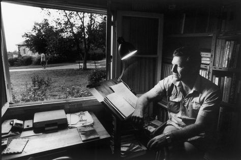 Amos Oz on Kibbutz Hulda in 1983, a few years before moving to Arad. Perhaps this photo is conveying some of the loneliness of kibbutz life depicted in Between Friends. Between Friends, Reading Lists, Work Space, Literature, Historical Figures, Internet, Reading, Bar, Photographer