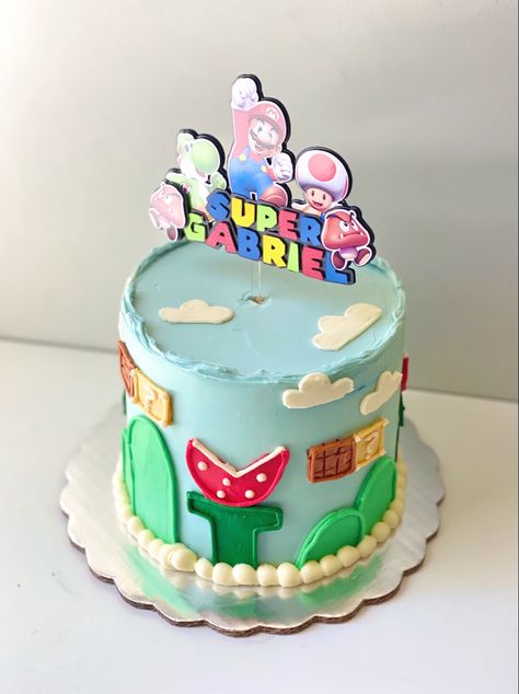 Super Mario Bros Cake Buttercream, Mario Cake Buttercream, Bowser Birthday Cake, Mario Theme Cake, Bowser Birthday, Mario Kart Cake, Train Birthday Party Decorations, Felix Birthday, Mario Birthday Cake