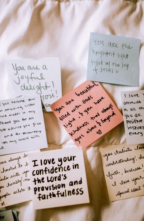 Encouragement Notes Friends, Encouraging Notes To Friends, Sticky Note Encouragement, Things To Write On Sticky Notes, Nice Notes For Friends, Encouraging Sticky Notes, Positive Sticky Notes, Sticky Note Quotes, Inspirational Sticky Notes