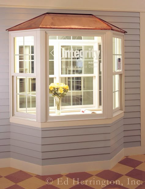 Bay Window Addition Exterior, Siding Around Bay Windows, Bay Windows Ideas Exterior, Bay Window House Exterior, Bow Window Exterior, Bay Window Outside, Bay Window Exterior Ideas, Bay Window Ideas Exterior, Bay Window Exterior