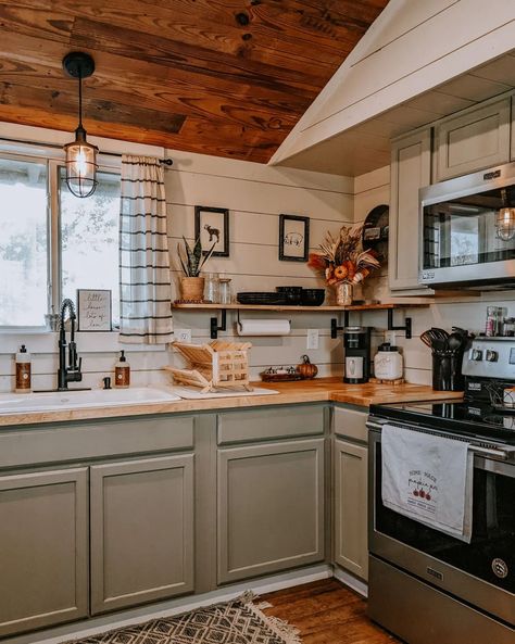 Shed House Interior, Shed To Home, Tiny Home Shed, Shed Tiny Home, Tiny Farmhouse, Shed Tiny House, Tiny House Talk, Shed Home, Tiny House Interior Design