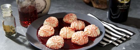 Learn how to make Brain Hemorrhage-flavored shot with vodka, peach schnapps and Baileys, shaped like an actual brain. Brain Jello Shots, Peach Schnapps Jello Shots, Jello Shot Ideas, Brain Jello, Peach Jello Shots, Brain Mold, Peach Jello, Halloween Jello Shots, Halloween Feast