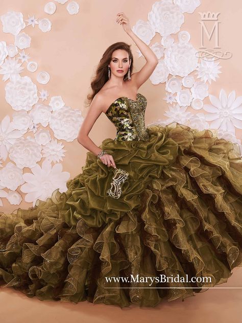 Pinit Green Quinceanera Dresses, Quinceanera Collection, Ruffles Skirt, Black Quinceanera Dresses, Quince Dress, Junior Prom Dresses, Cascading Ruffles, Prom Dress Styles, Plus Size Prom Dresses