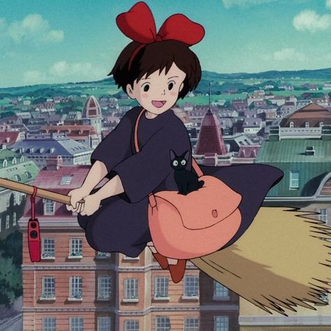 Ghibli Characters, Studio Ghibli Background, Studio Ghibli Characters, Arte Alien, Kiki Delivery, Ghibli Artwork, Kiki's Delivery Service, Studio Ghibli Movies, Studio Ghibli Art