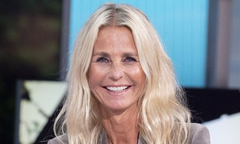 The stars are single and ready to mingle. Ulrika Jonsson, Single And Ready To Mingle, Meeting Someone New, Married At First Sight, Celebrity News Gossip, Getting Divorced, Find Love, After Divorce, Latest Celebrity News