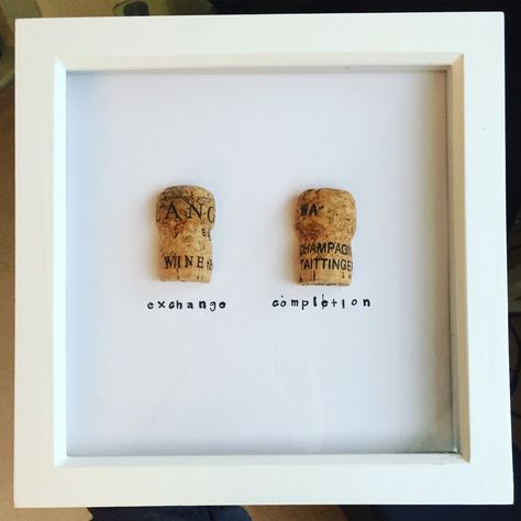 Champagne Cork Ideas, Cork Keepsake, Champagne Cork Crafts, Champagne Corks, Craft Wedding, Cork Crafts, Champagne Wedding, Seasonal Gifts, Save Yourself