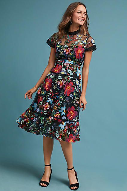 Vone Janine Embroidered Dress I absolutely love this dress! #anthropologie #autumn #fashion #dress #affiliate Embroidered Midi Dress, Floral Embroidered Dress, Dress Flower, Embroidery Lace, Spring Summer Dress, Necklines For Dresses, Lace Fashion, Flower Embroidery, Fit N Flare Dress