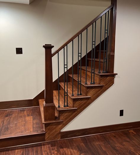 Indoor Railings, Craftsman Stairs, Railing Makeover, Stair Railing Makeover, Rustic Staircase, Interior Stair Railing, Staircase Railing, Staircase Railing Design, House Staircase