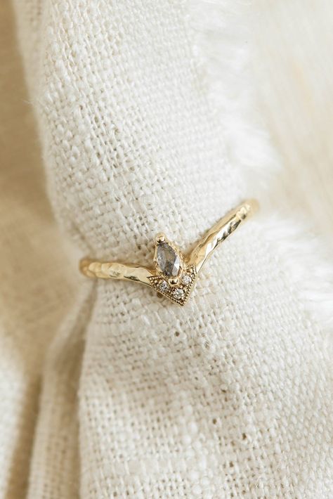 Engagement Ring No Stone, Engagement Ring Inspo Unique, Beach Engagement Rings, Unique Right Hand Rings, No Stone Engagement Ring, Textured Engagement Ring, Magical Wedding Rings, Nature Inspired Ring, Small Unique Engagement Rings