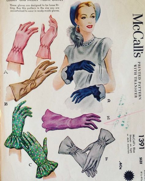 1940 Style, Plastic Handbag, Vintage Bandana, Gloves Vintage, Evening Gloves, Fashion Gloves, Vintage Gloves, Mccalls Sewing Patterns, Womens Sewing Patterns