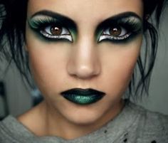 dark fairy makeup ideas - Google Search Extreme Make-up, Carnaval Make-up, Fete Emo, Make Up Diy, Intense Makeup, Fantasy Make-up, Halloweenský Makeup, Green Lips, Witch Makeup