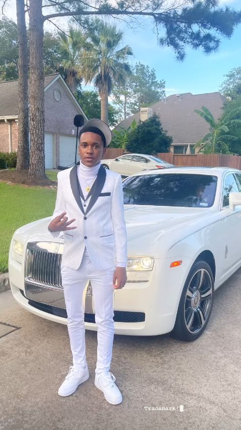 Prom Suits For Black Guys, Prom Ideas Men, Homecoming Fits For Guys, Men Prom Outfit, White Prom Suit, Prom Outfits Men, Guys Prom Outfit, Black Prom Suits, Turtleneck Outfit Men