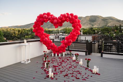 Balloon Decoration For Proposal, Marry Me Balloon Decoration, Proposal Setup, Wedding Proposal Ideas Engagement, Heart Arch, Rooftop Proposal, Proposal Decoration, Balloon Proposal, Valentine 2024