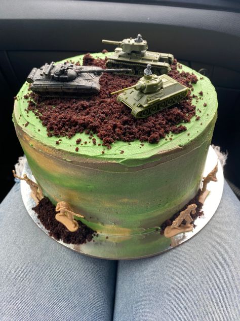 Army Bday Cake, Army Guy Cake, Army Men Birthday Cake, Army Themed Birthday Cake, Army Tank Birthday Cake, Army Men Cake, Army Birthday Cake For Boys, Tank Cakes For Boys, Swat Cake Ideas