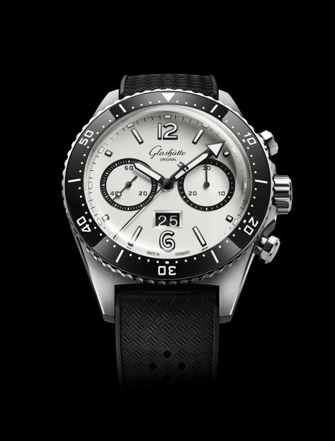 Showing at WatchTime New York 2024: Glashütte Original SeaQ Chronograph | WatchTime - USA's No.1 Watch Magazine Panerai Submersible, Glashutte Original, Geneva Watch, Watch Review, Sports Watch, Dive Watches, Last Month, Sport Watches, Next Week