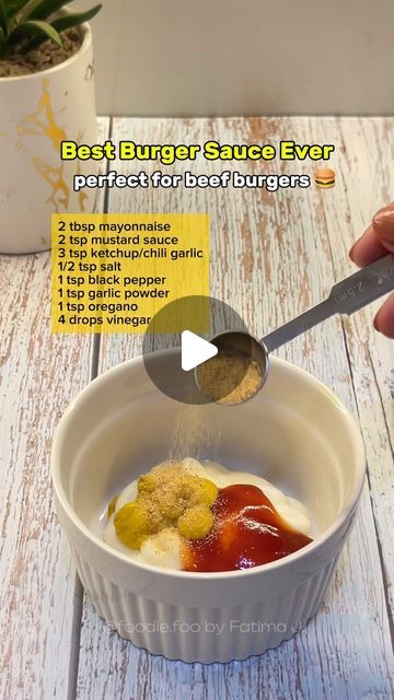 Fatima J. Omar (Foo) 🙋🏻‍♀️ on Instagram: "Best ever burger sauce 🍔 This is perfect for beef burgers at home. Easy to make.👌 

Recipe
2 tbsp mayonnaise
2 tsp mustard sauce
3 tsp ketchup/chili garlic
1/2 tsp salt
1 tsp black pepper
1 tsp garlic powder
1 tsp oregano
4 drops vinegar

Enjoy it by adding in homemade burgers and sandwiches for your friends and family. 🍔

#foodreels #recipe #burger #sauce #sandwich #beefburger #explore #foryou" Different Burger Ideas, Home Made Burgers Recipe, Good Burger Sauce Recipe, Sauce For Burgers, Best Burger Sauce, Burgers At Home, Burger Homemade, Homemade Burger Recipe, Recipes Sauces