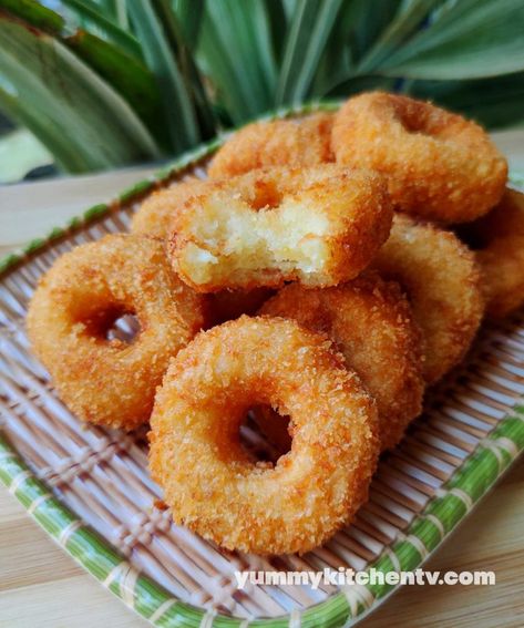 Potato Donut, Donut Dough, Christmas Party Menu, Potato Donuts, Christmas Recipes For Kids, Vegan Doughnuts, Popular Dessert, Best Christmas Recipes, Popular Desserts