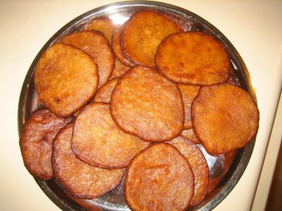 A popular Diwali Sweet Simple Indian Recipes, Heavenly Desserts, Pearl Millet, Easy Indian Recipes, Indian Foods, Sweet Meat, Long Dress Design, Indian Desserts, Indian Sweets