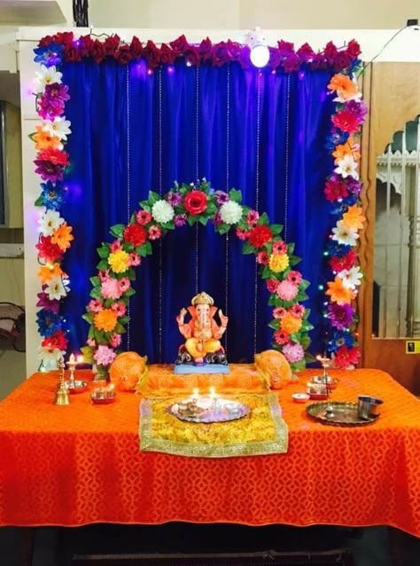 Ganesh Dekoreshan, Latest Ganpati Decoration At Home, Flower Decoration For Ganpati, Eco Friendly Ganpati Decoration, Lakshmi Puja, Ganpati Decoration Theme, Mandir Decoration, Ganesh Chaturthi Decoration, Ganpati Decoration At Home