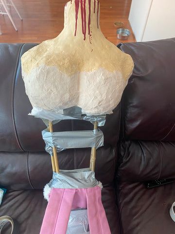 Headless Costume, Illusion Costumes, Marie Antoinette Costume, Ghost Halloween Costume, Homemade Halloween Costumes, Costume Tutorial, Under The Skirt, Diy Halloween Costume, Homemade Costumes