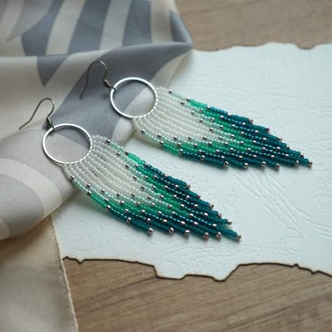 Beaded fringe earrings handmade with toho seedbeads, Boho-Chic style Fringe Earrings Beaded, Seed Bead Earrings Patterns Tutorials, Beaded Earring Ideas, Beaded Earrings Patterns Tutorial, Bead Earring Patterns, Seed Bead Earrings Patterns, Beaded Earring Patterns, Boho Earrings Diy, Diy Beaded Earrings