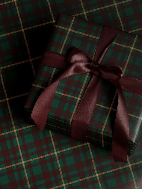 Traditional Christmas Plaid Wrapping Paper Holiday Gift Wrap Tartan Gift Wrap Green Christmas Gift Wrap Christmas Wrapping Paper Plaid - Etsy Plaid Wrapping Paper, Gift Wrap Christmas, Christmas Prep, Xmas 2024, Wreaths Ideas, Christmas Gift Wrap, Christmas Plaid, Holiday Gift Wrap, Valentines Day Weddings