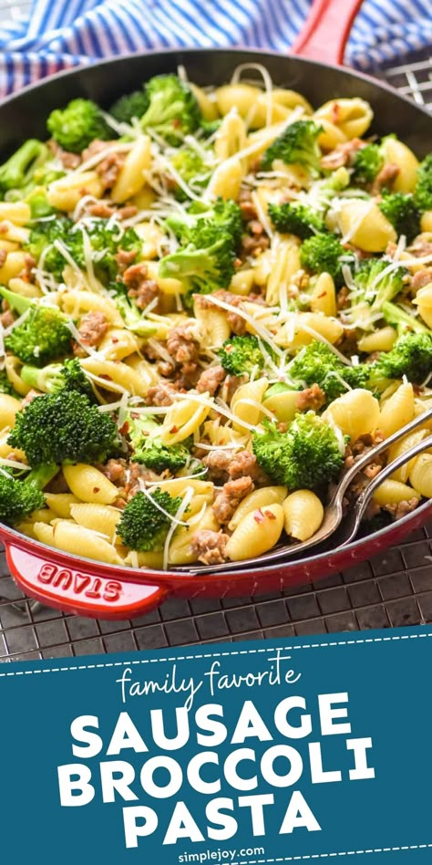 Sausage Broccoli Pasta is a quick and easy dinner recipe that your whole family will love. It is made in just 30 minutes but with the most amazing flavors. Sausage Broccoli Pasta, Broccoli And Sausage, Broccoli Sausage, Sausage And Broccoli, Sausage Broccoli, Broccoli Pasta Recipe, Sausage Pasta Recipes, Italian Sausage Pasta, Quick Pasta Recipes