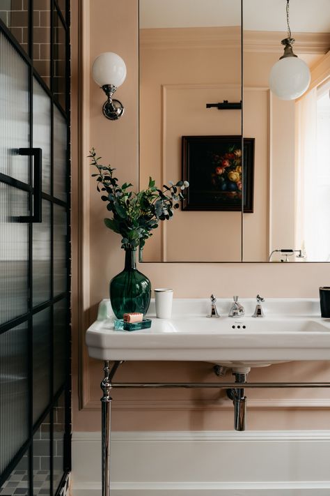 Colin King Bathroom, Lefroy Brooks, Kit Kemp Bathroom, Ham Interiors, Painted Bathrooms, Colorful Vanity, French Modern Bathroom, Hotel Bathrooms, Modern Eclectic Bathroom