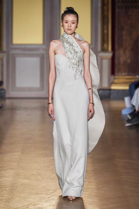 Antonio Grimaldi Fall 2019 Couture Fashion Show - Sponsored - Vogue Couture White Dress, Antonio Grimaldi, 2019 Couture, Peacock Dress, Couture Designers, Fashion Show Collection, Couture Collection, Beautiful Gowns, Fashion Details