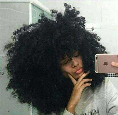 Natural Hair! Gorgeous! Cabello Afro Natural, Twisted Hair, Big Hair Dont Care, Lisa Rinna, Beautiful Natural Hair, Pelo Afro, Natural Hair Beauty, Natural Hair Inspiration, Natural Hair Tips