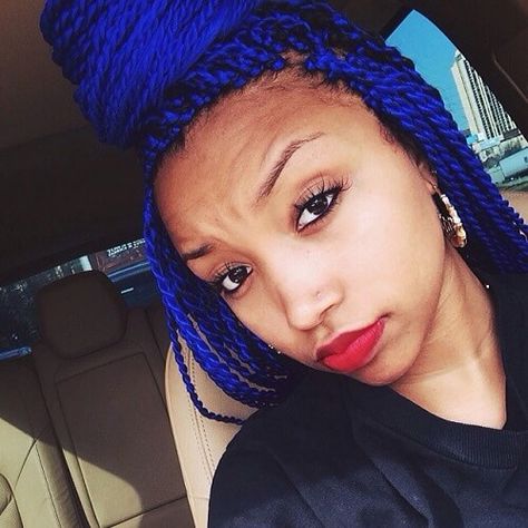 Blue Senegalese Twist, Senegalese Hairstyles, Zonnique Pullins, Blue Braids, Natalia Kills, Senegalese Twist Style, Senegalese Twists, Skai Jackson, Gorgeous Hairstyles