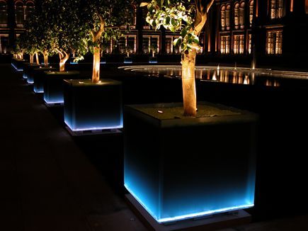 Garden Lighting Design, Blitz Design, Museum Lighting, Landscape Lighting Design, Exterior Signage, Outdoor Landscape Lighting, Urban Lighting, Kensington London, Backyard Lighting