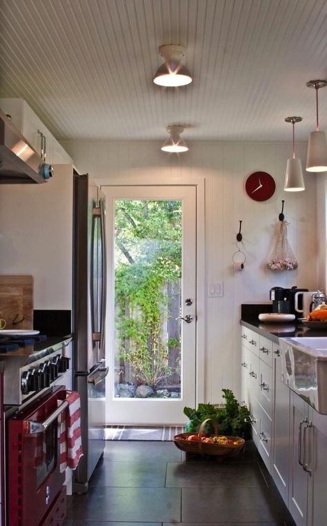 We love to see architects and designers take on kitchen remodels: Here are five worth admiring from the newest members of the Remodelista Architect/Designe Single Patio Door, Australian Kitchen, Galley Kitchen Remodel Ideas, Galley Kitchen Design, Galley Kitchen Remodel, Galley Style Kitchen, Diy Kitchen Remodel, Popular Kitchens, Contemporary Kitchen Design