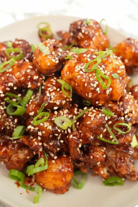 Korean Fried Cauliflower Korean Fried Cauliflower, Korean Cauliflower, Wet Batter, Cj Eats, Instagram Korean, Gochujang Sauce, Chicken Cauliflower, Korean Fried Chicken, Fried Cauliflower