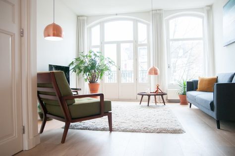 Amsterdam Interior, Amsterdam Apartment, Couples Decor, Statement Sofa, Traditional Contemporary, Furnished Apartment, Amsterdam Netherlands, Rugs Usa, Winter Blues