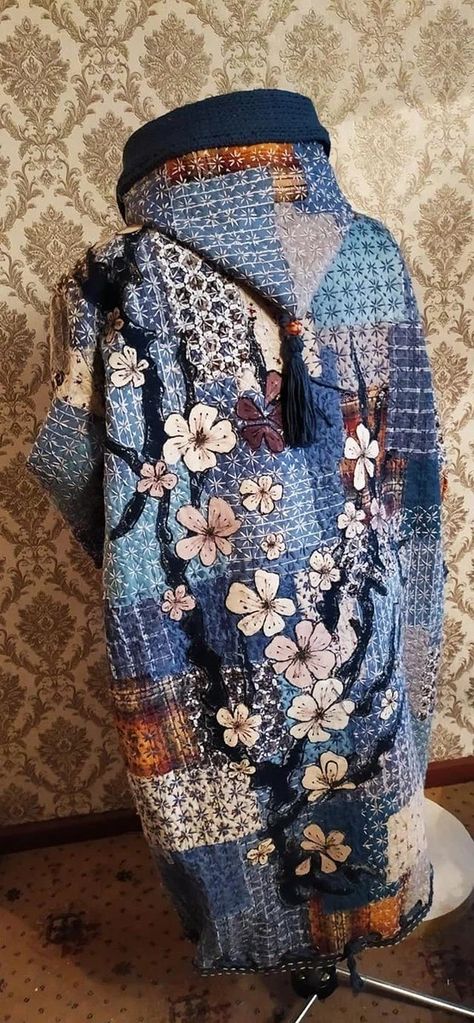 Quilted Coat Pattern, Recycled Wool Sweater, Quilted Clothing, Shibori Fabric, Wearable Art Clothing, Japanese Patchwork, Patchwork Scarf, Upcycle Clothes Diy, Patchwork Coat