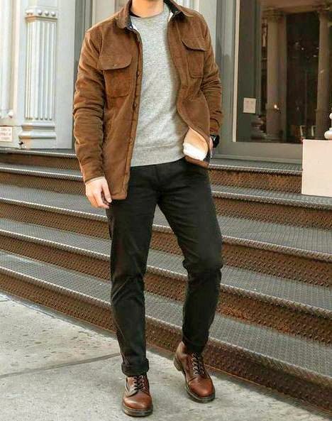 Men In 40s Fashion Casual, Realtor Clothes, Brown Jacket Outfit Men, Tan Jacket Outfit, Brown Jacket Outfit, Outdoorsmen Style, Jacket Outfit Men, Brown Jacket Men, Brown Leather Jacket Men