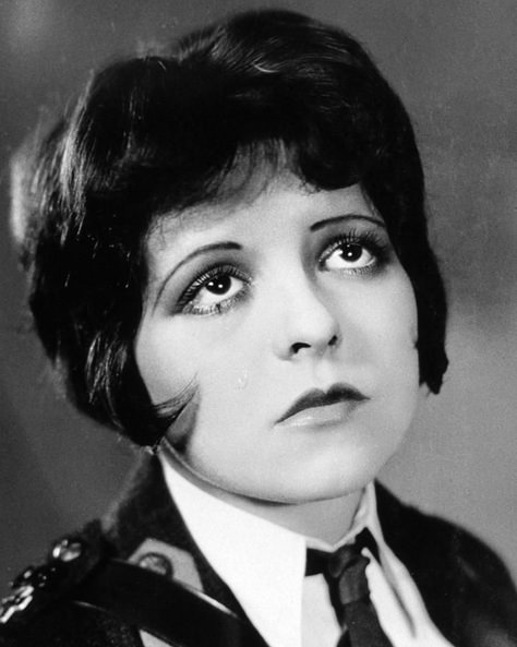 Marjory Stoneman Douglas, Clara Bow, Face Drawing Reference, Film Actress, Poses References, Vintage Portraits, Silent Film, Pose Reference Photo, Drawing People