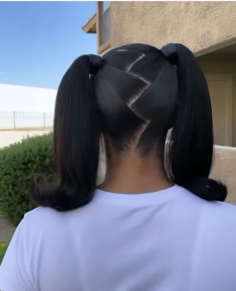 Two High Ponytails, 2 Ponytail Hairstyles, 2023 Haircut Trends, Sleek Buns, Textured Pixie, Haircut 2023, Sleek Ponytail Hairstyles, Birthday Hairstyles, Black Ponytail Hairstyles