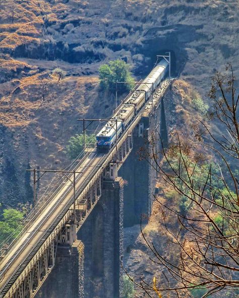 Indian Travellers on Instagram: “View from Kasara Ghat 🚈😍❤ . . Photo by @shiv.190887 . . . Don't forget to follow 👉 @uttarakhandtraveller . DM , TAG or use HASTAG…” Northeast India, Indian Railways, Western Ghats, Goa India, Indian Photography, Travel Wanderlust, Incredible India, India Travel, Goa