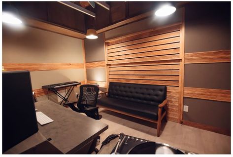 Music Production Studio, Youtube Room, Professional Recording Studio, Music Mixing, Podcast Studio, Production Studio, Studio C, Music Production, Music Studio