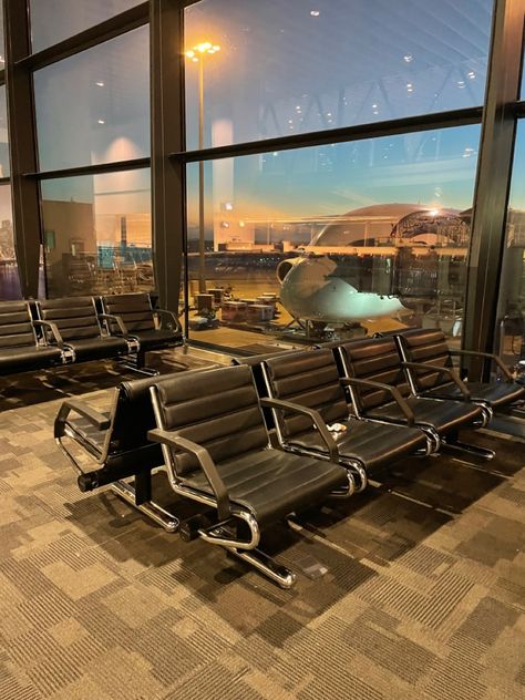 Auckland Airport Aesthetic, Auckland New Zealand Aesthetic, New Zealand Airport, Australia Airport, New Zealand Aesthetic, Airport Building, Sunset Holiday, 2025 Vibes, Airport Jobs