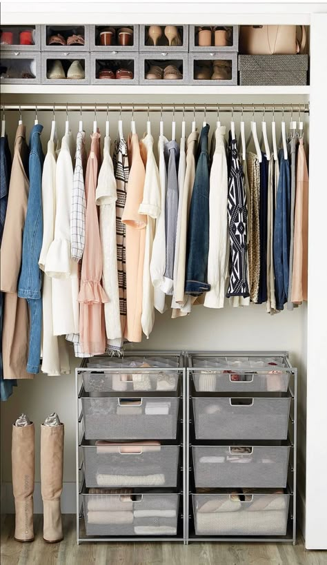 Small Apartment Closet, Closet Ideas For Small Spaces, Apartment Closet Organization, Ideas Armario, Organiser Son Dressing, Wardrobe Design Modern, Organized Closet, Small Closet Space, Wardrobe Organisation