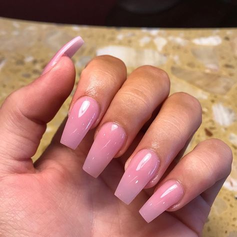 For those who keep asking about my nail color, I just did pink powder with clear polish! 💕💅🏽 Pink Powder Acrylic Nails, Pink Powder Nails, Powder Acrylic Nails, Acrylic Nails Chrome, Pink Nail Polish Colors, Acrylic Nail Powder, Pink Powder, Hot Pink Nails, Pink Nail Designs