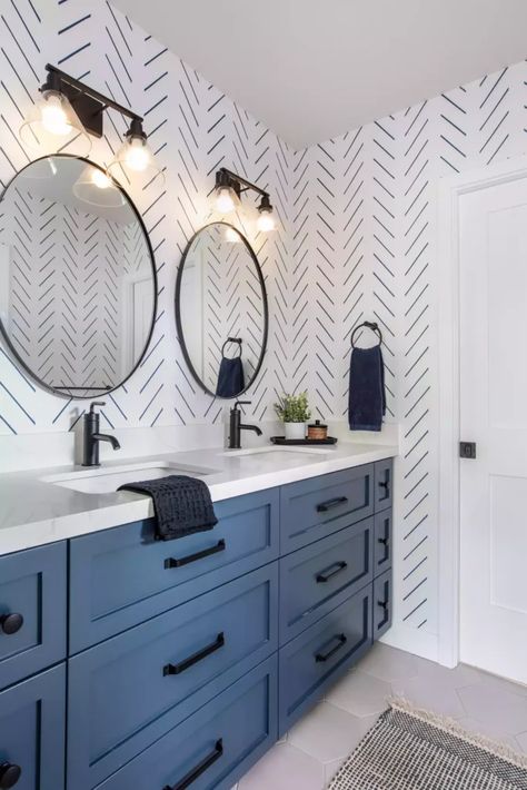 25 Blue Bathroom Vanity Ideas - Hey, How to do it? Dark Navy Bathroom Ideas, Bathroom Decor Blue Vanity, Rustic Blue Bathroom Ideas, Blue Farmhouse Bathroom Ideas, Bathroom Design With Blue Vanity, Navy Bathroom Accent Wall, Guest Bathroom Blue Vanity, White Bathroom Colorful Accents, Bathrooms With Navy Cabinets